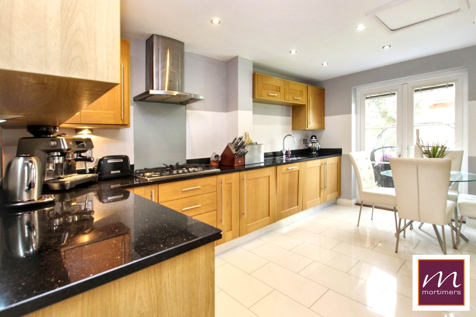 Additional Property Image 5 bedroom Detached for sale in Aylesbury 5