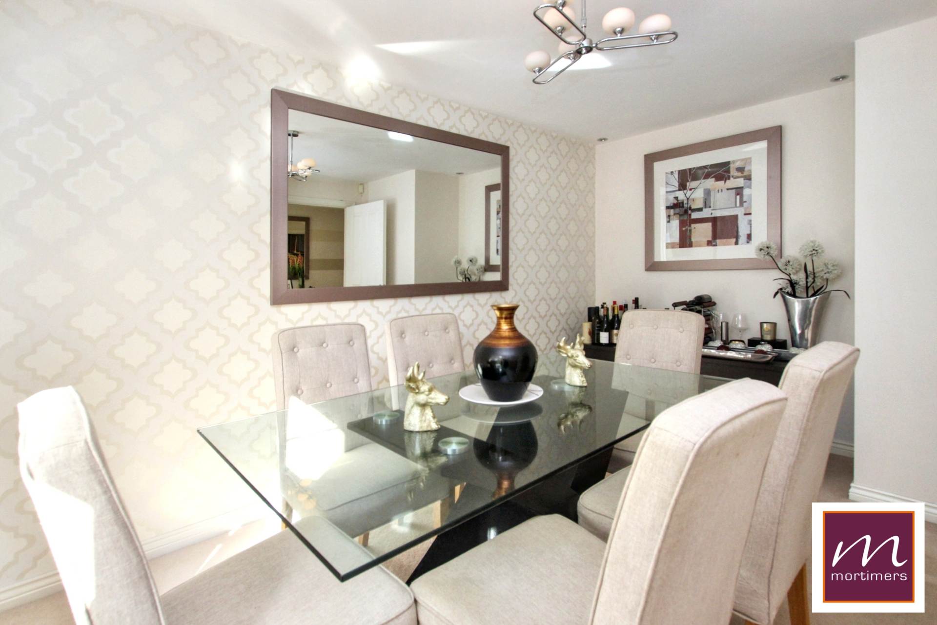 Additional Property Image 5 bedroom Detached for sale in Aylesbury 9