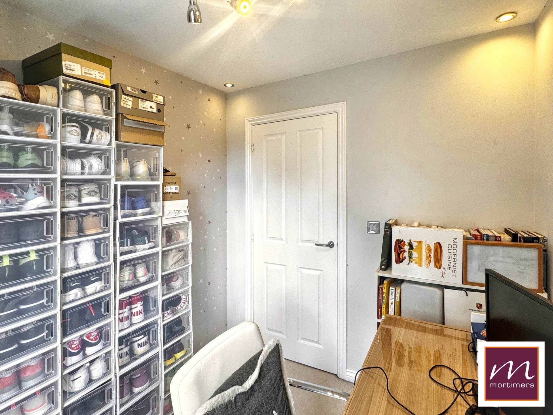 Additional Property Image 5 bedroom Detached for sale in Aylesbury 19