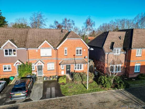 3 bedroom End of Terrace for sale in Reading