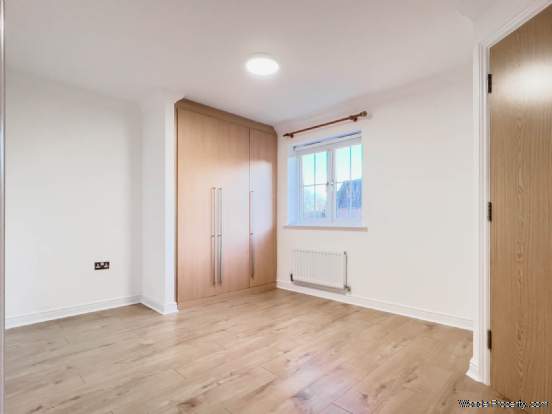 Additional Property Image 3 bedroom End of Terrace for sale in Reading 4