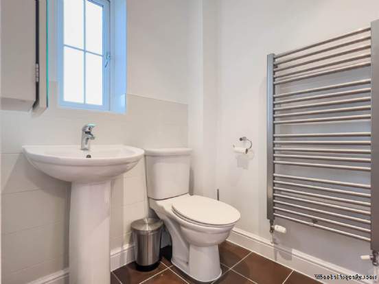 Additional Property Image 3 bedroom End of Terrace for sale in Reading 5