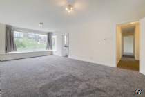 2 bedroom Apartment for sale in London