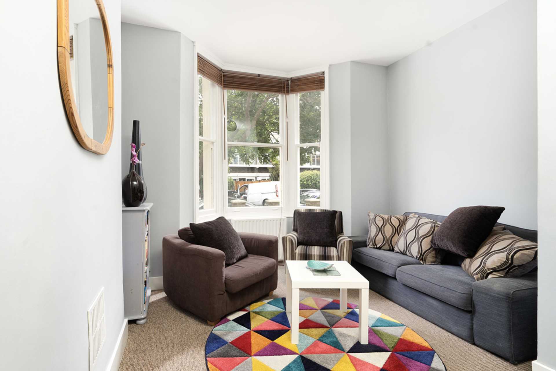 3 bedroom Maisonette to rent in London