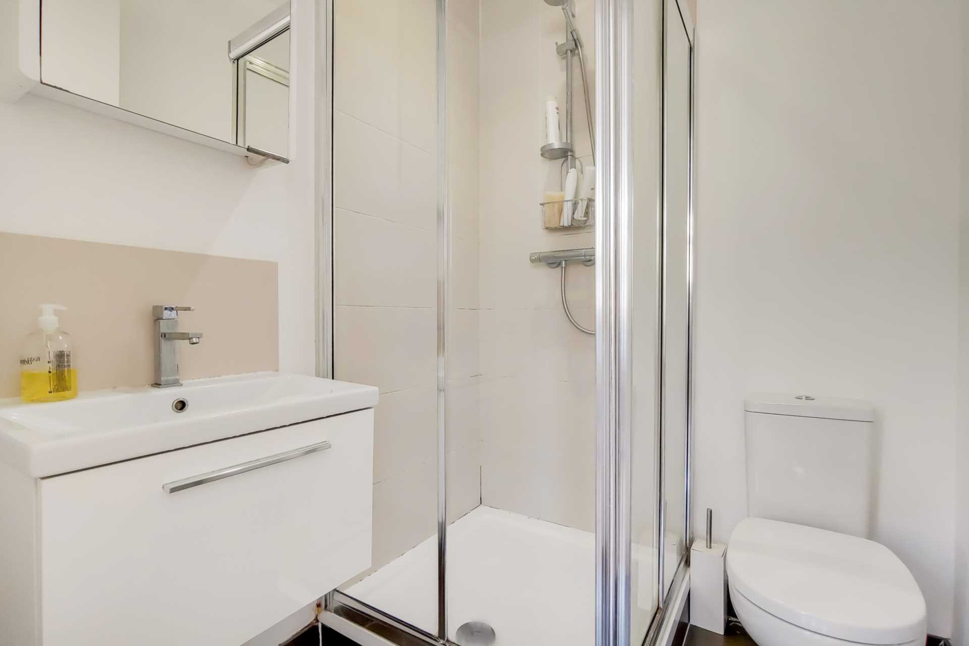 Additional Property Image 2 bedroom Flat to rent in London 9