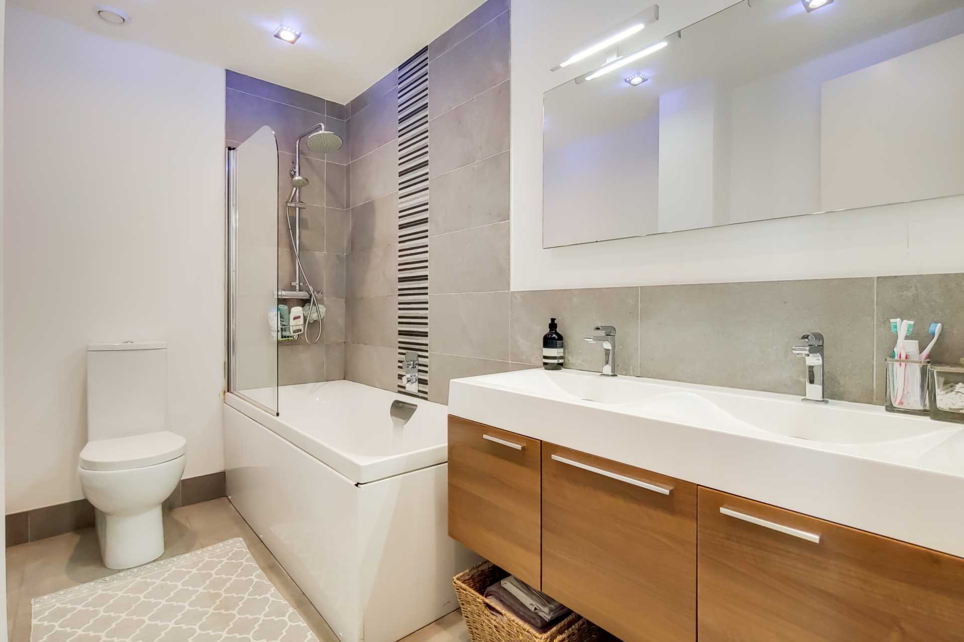 Additional Property Image 2 bedroom Flat to rent in London 10