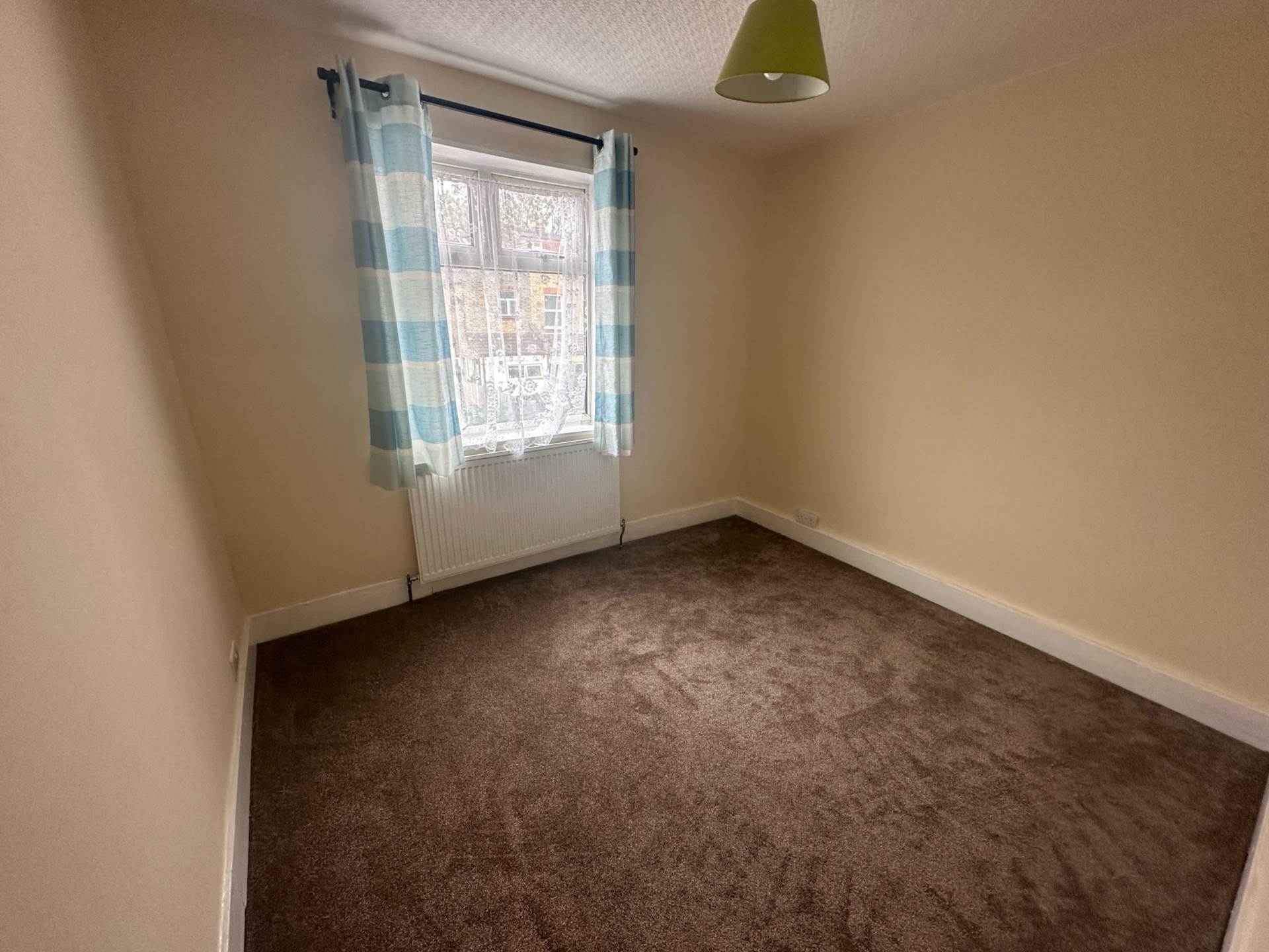 Additional Property Image 3 bedroom Terraced to rent in London 8