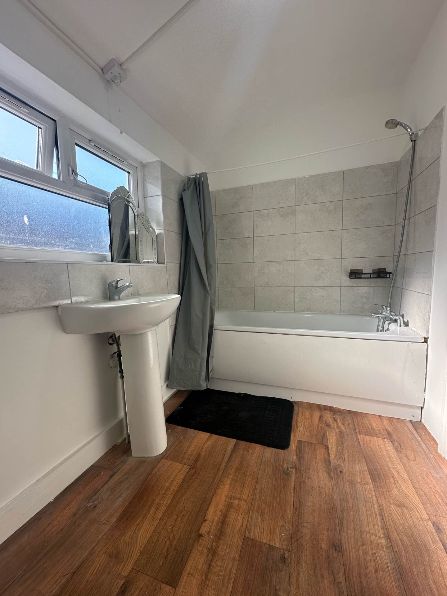 Additional Property Image 2 bedroom Flat to rent in London 13