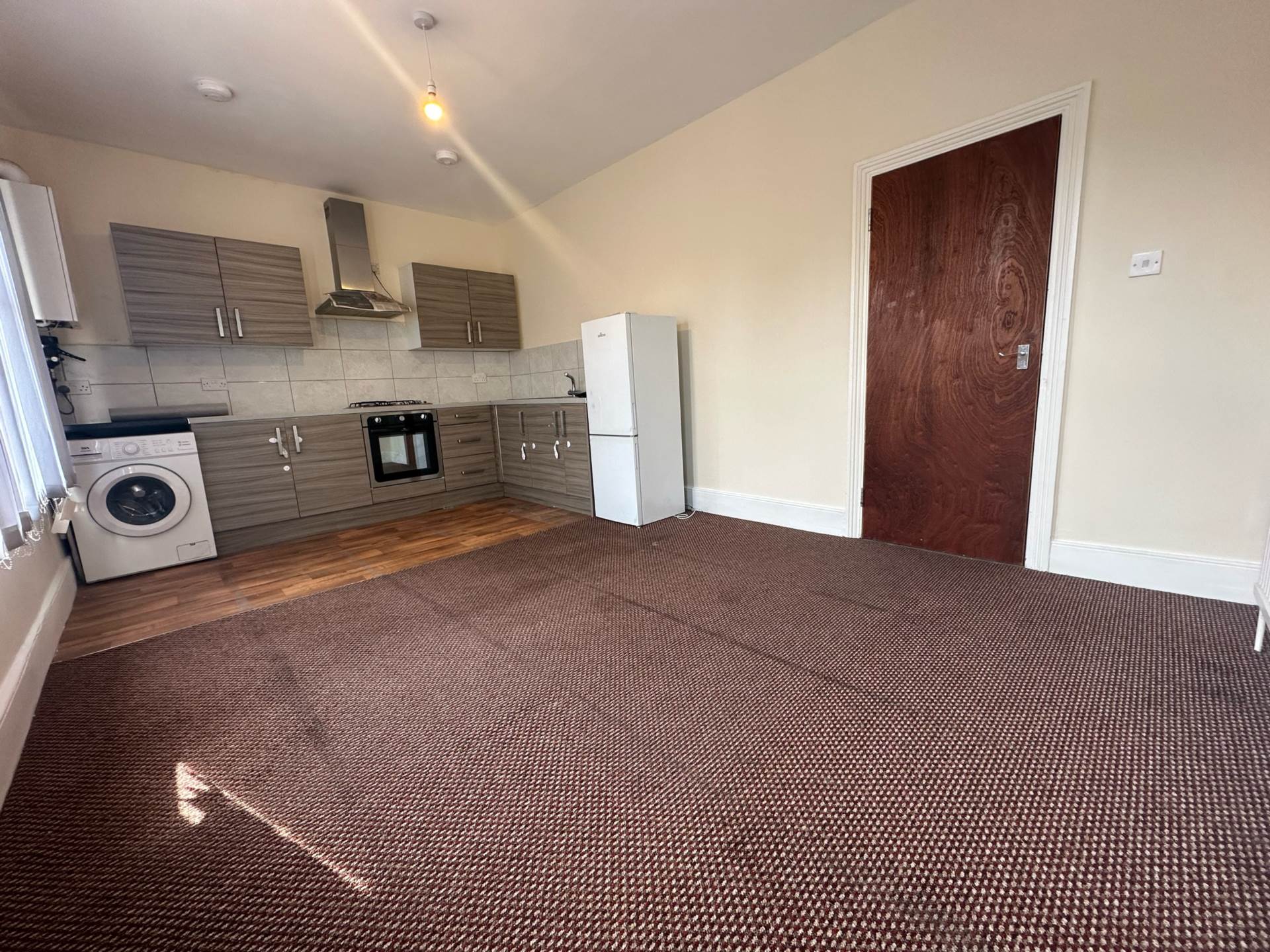 Additional Property Image 2 bedroom Flat to rent in London 16