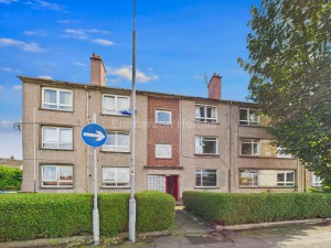 2 bedroom Flat to rent in Johnstone
