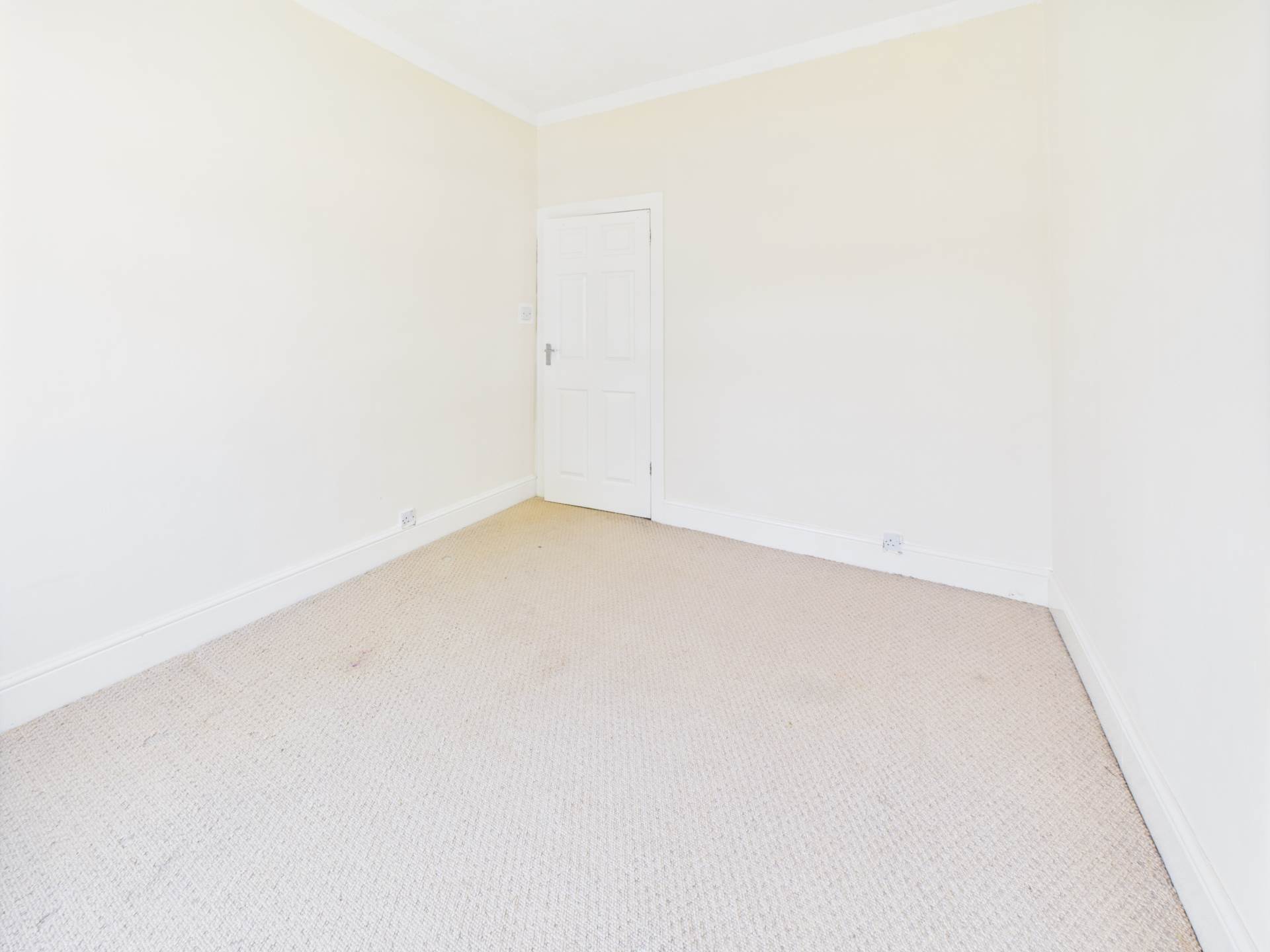 Additional Property Image 3 bedroom Flat to rent in Glasgow 8