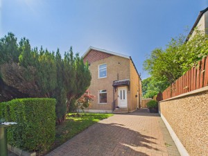 3 bedroom Flat to rent in Glasgow