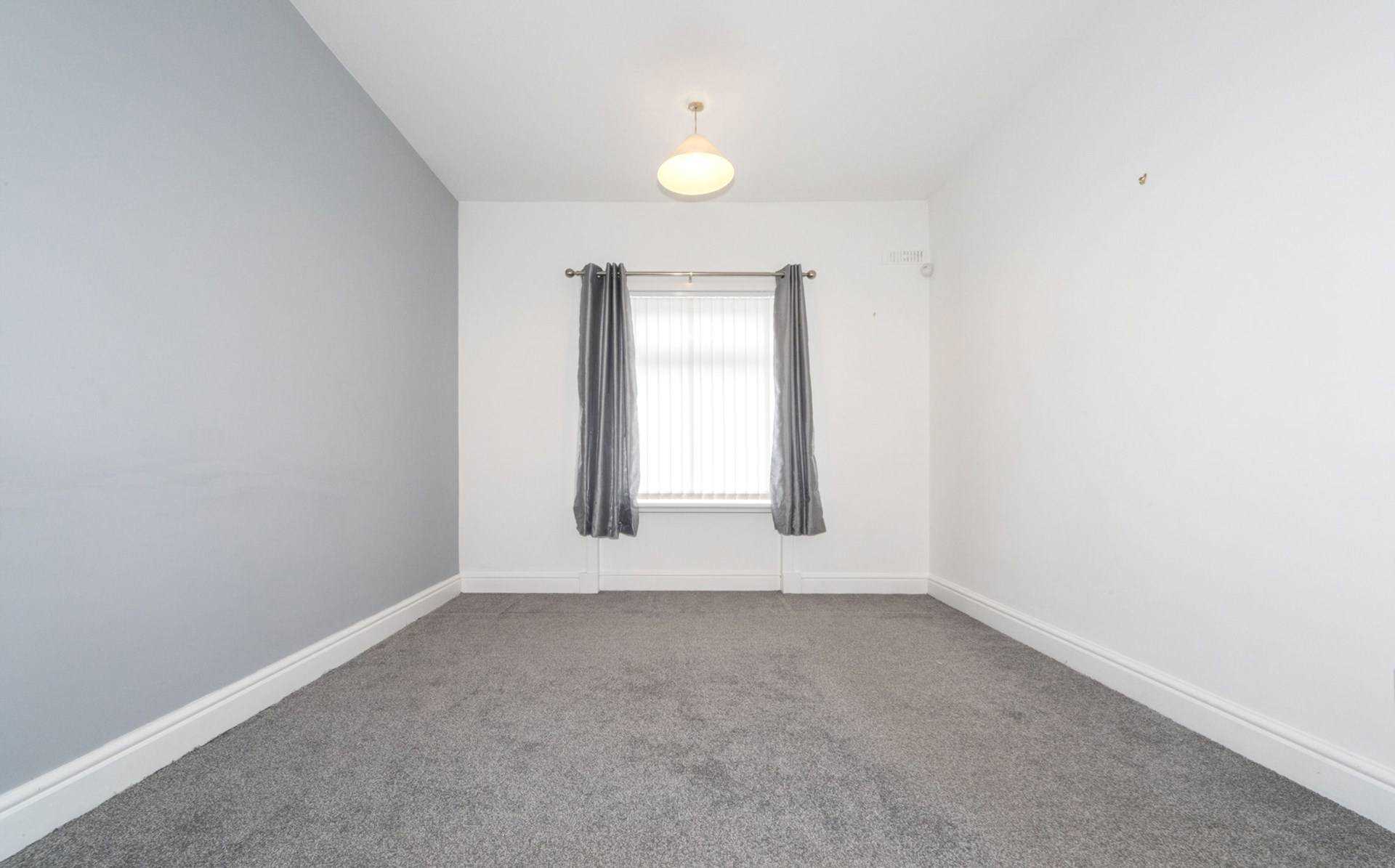 Additional Property Image 3 bedroom Flat to rent in Glasgow 12