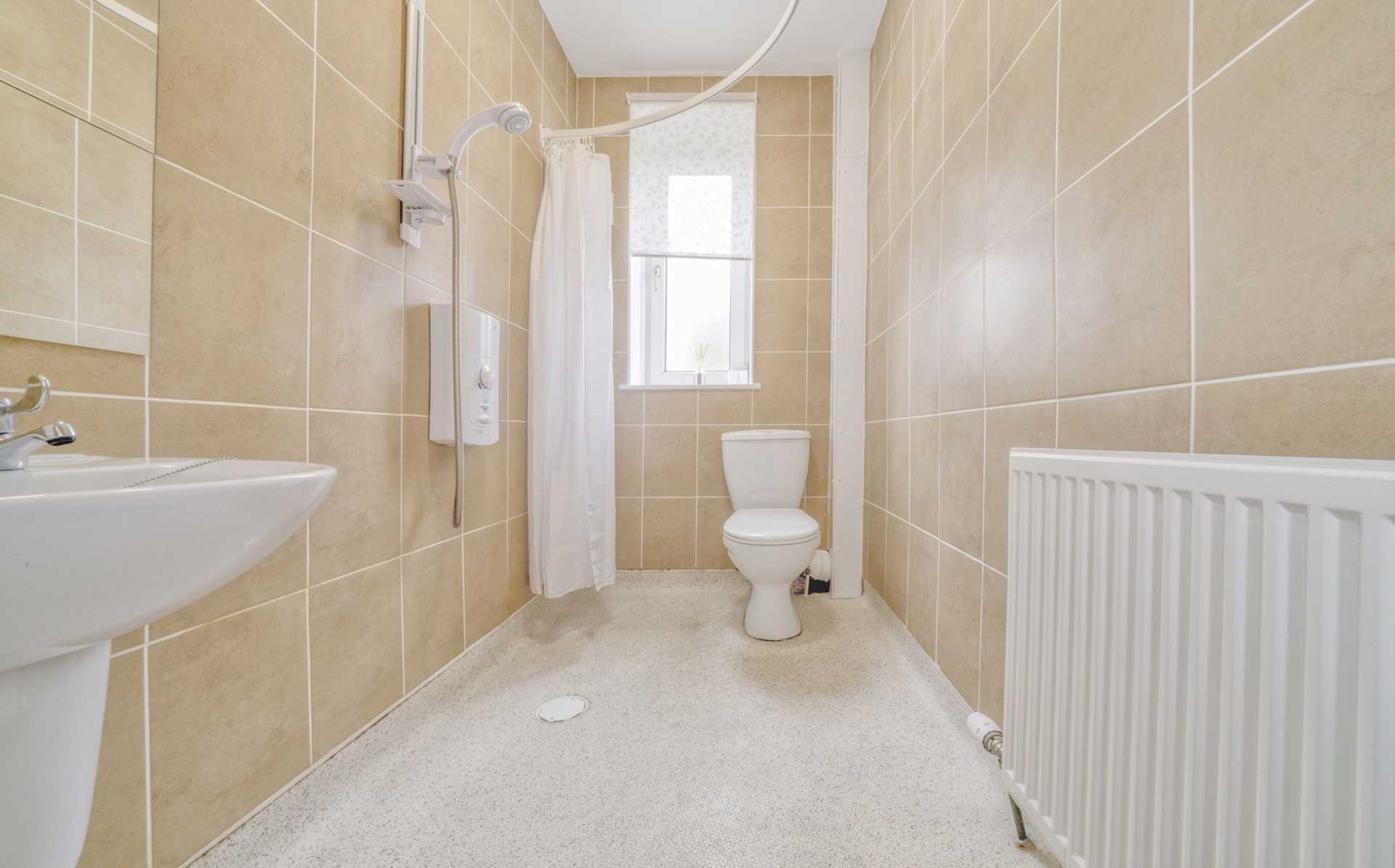 Additional Property Image 2 bedroom Flat to rent in Glasgow 12