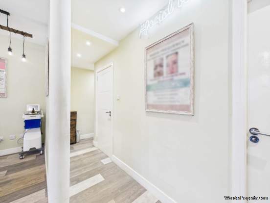 1 bedroom Commercial Property to rent in Glasgow