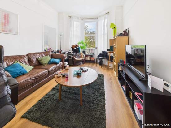 Additional Property Image 1 bedroom Flat for sale in Glasgow 8