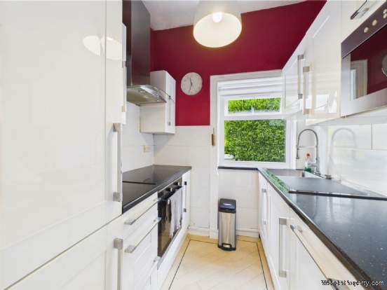 Additional Property Image 3 bedroom Flat to rent in Glasgow 6