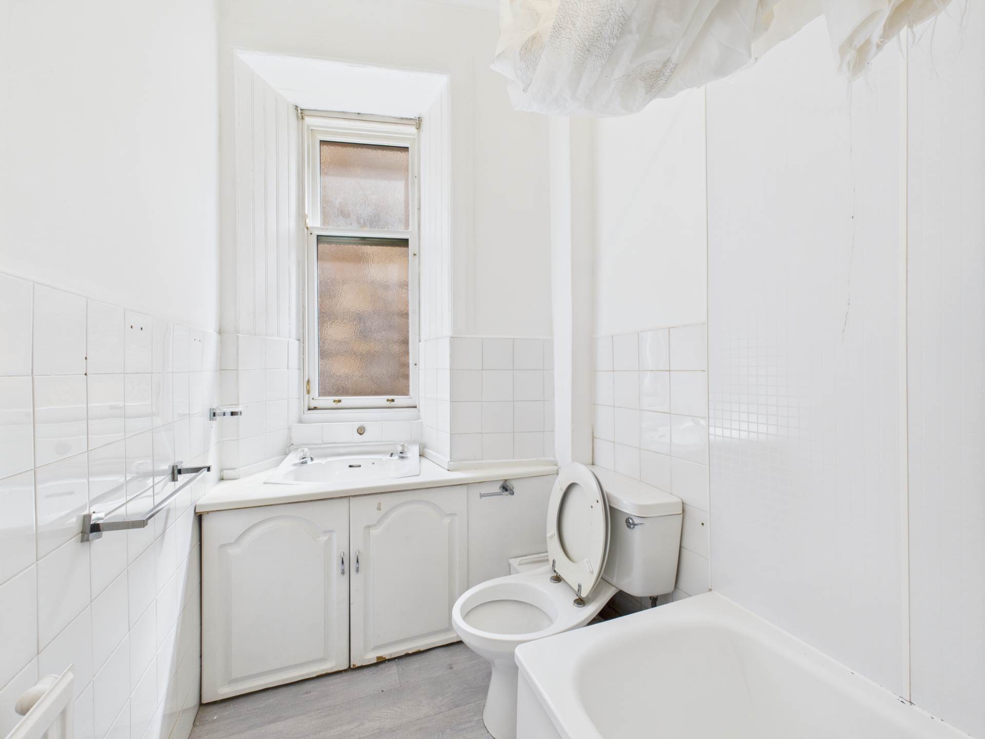 Additional Property Image 4 bedroom Flat to rent in Paisley 16