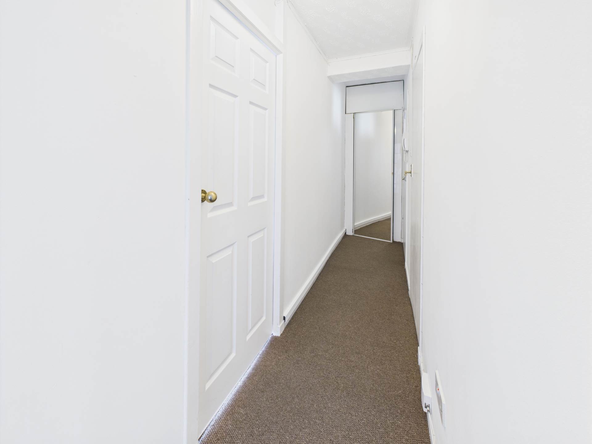 Additional Property Image 2 bedroom Flat for sale in Glasgow 12