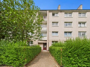2 bedroom Flat for sale in Glasgow