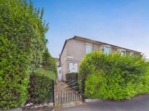 3 bedroom Flat to rent in Glasgow