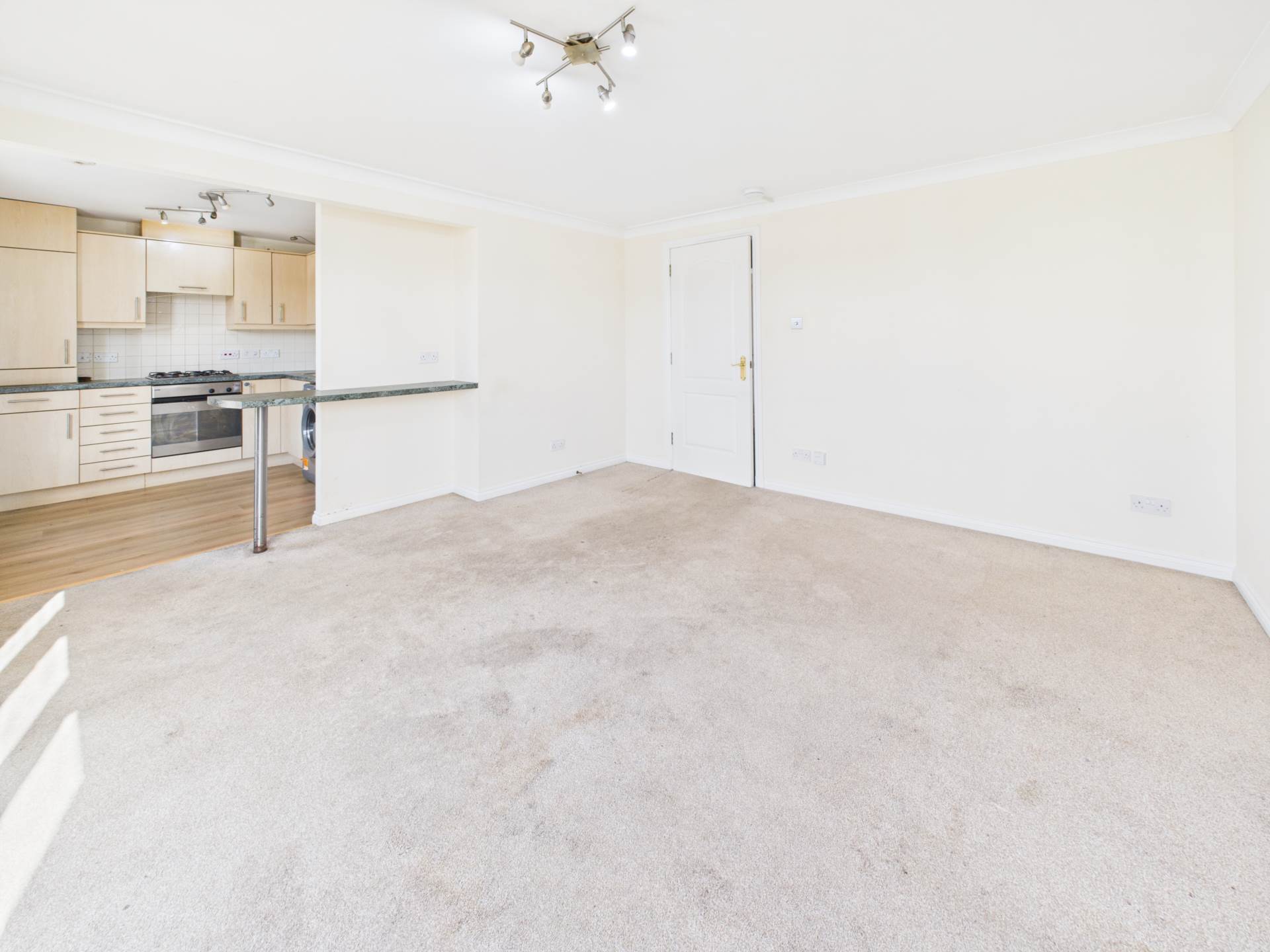 Additional Property Image 2 bedroom Flat for sale in Glasgow 4