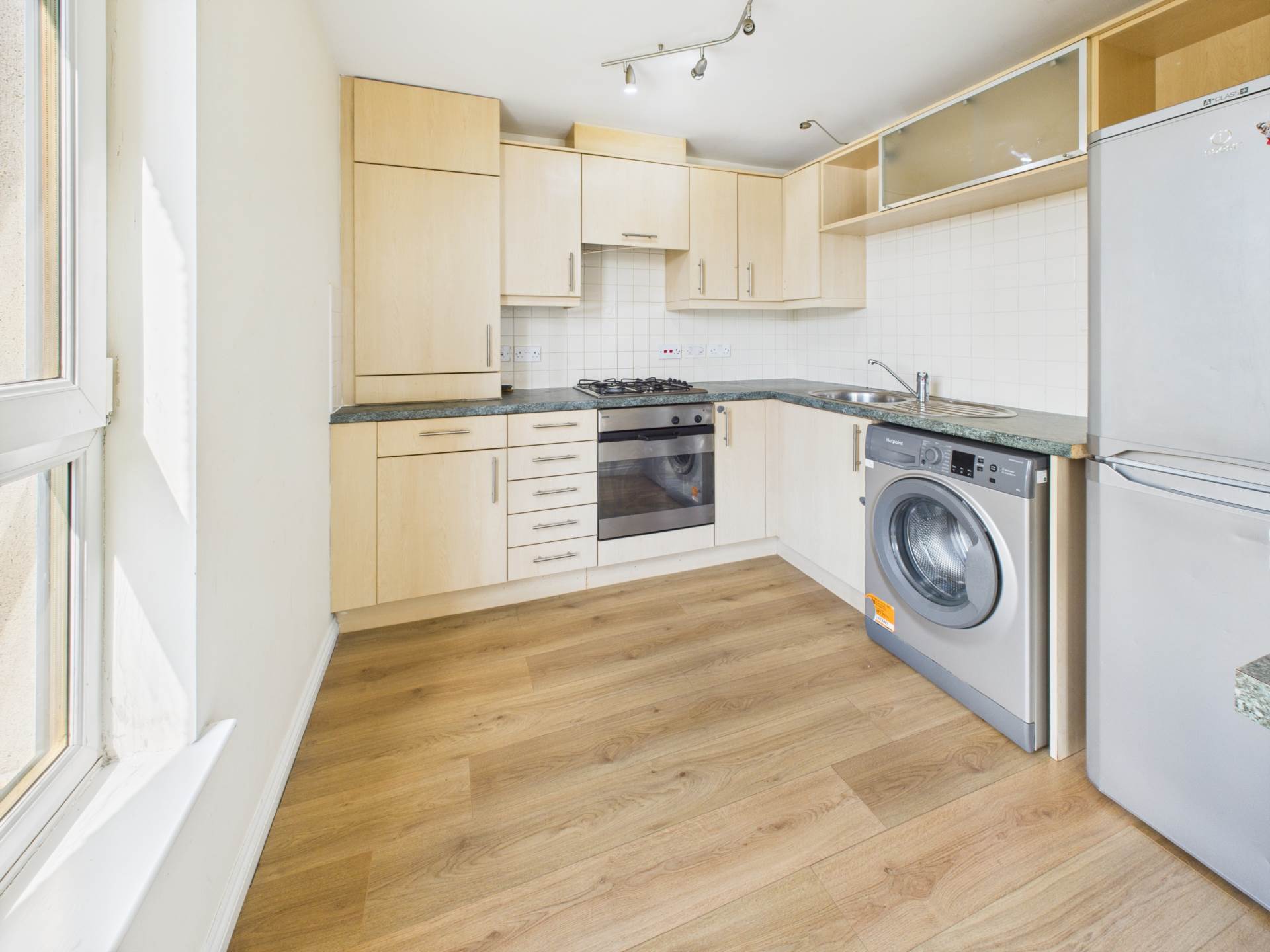 Additional Property Image 2 bedroom Flat for sale in Glasgow 7