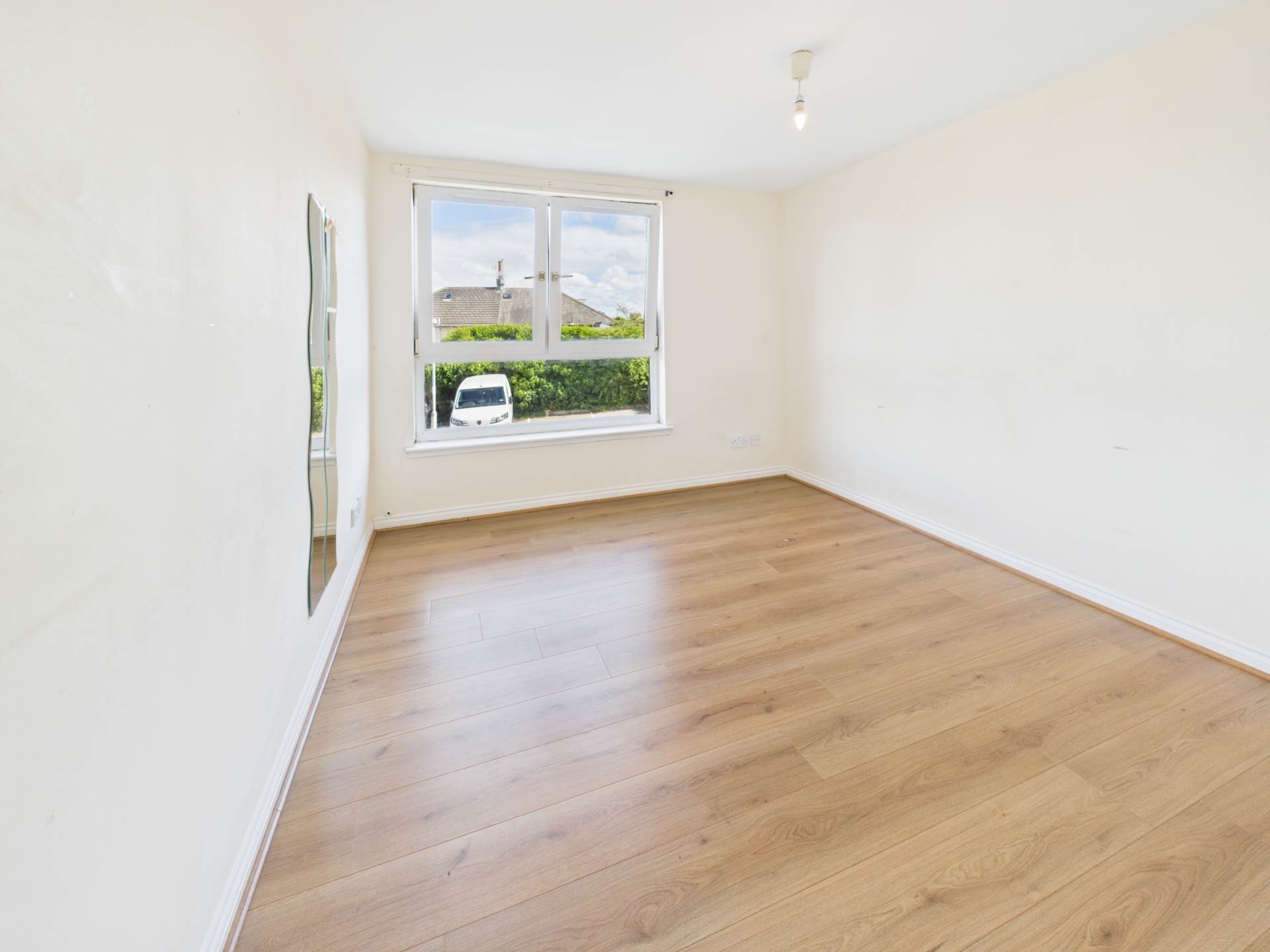 Additional Property Image 2 bedroom Flat for sale in Glasgow 8