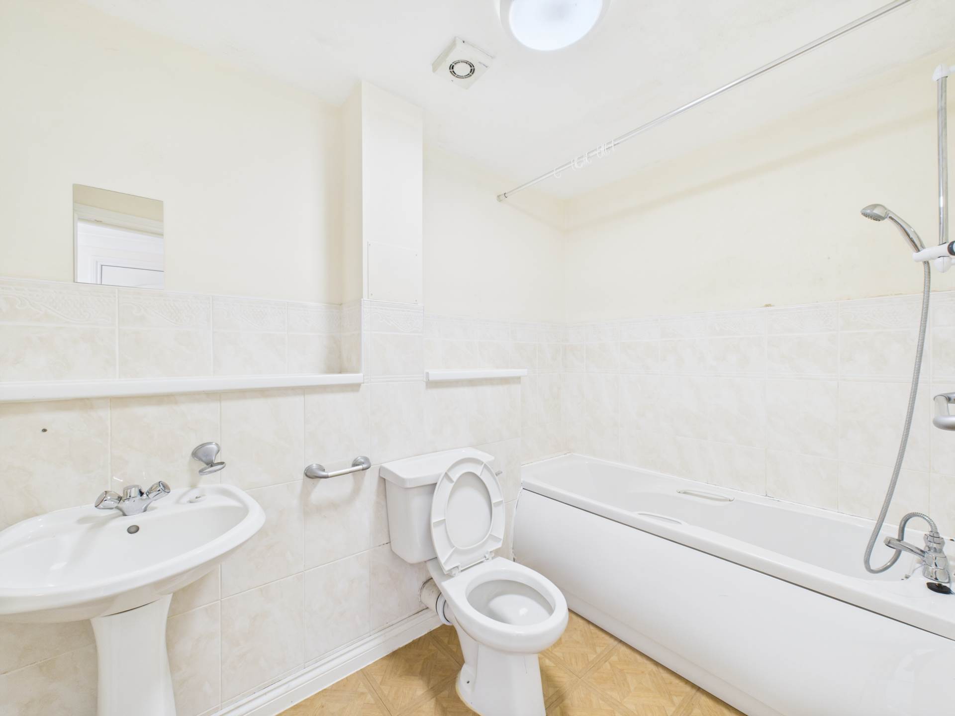 Additional Property Image 2 bedroom Flat for sale in Glasgow 14