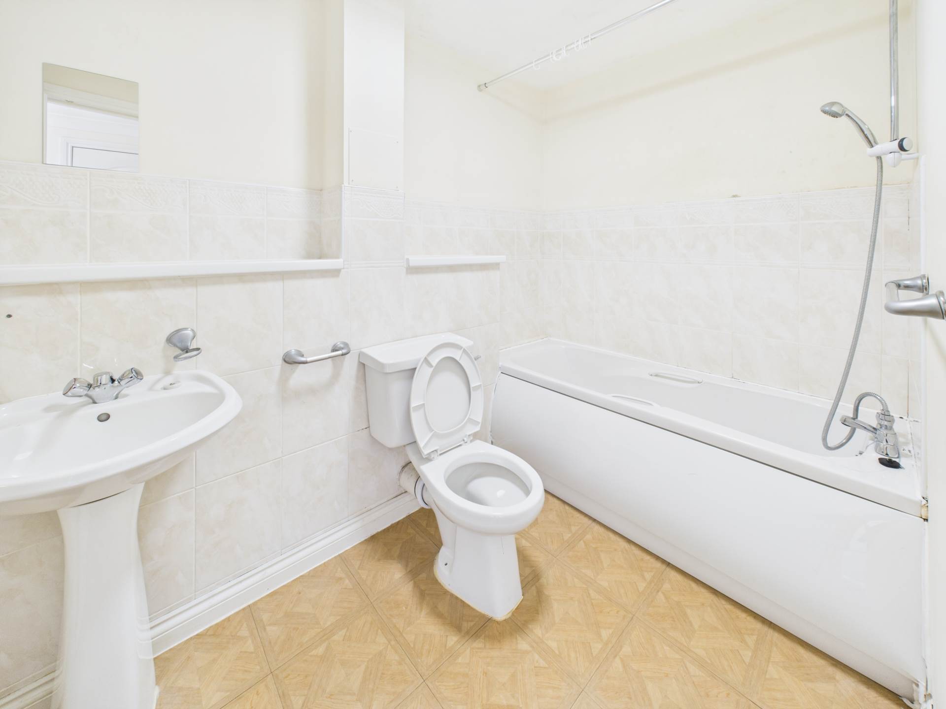 Additional Property Image 2 bedroom Flat for sale in Glasgow 18
