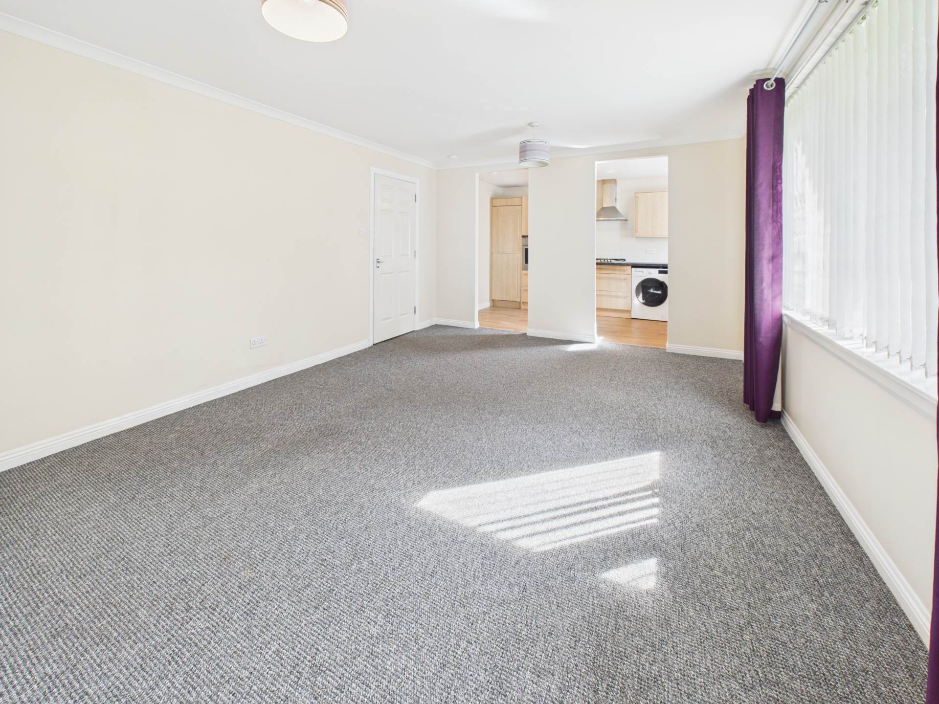 Additional Property Image 2 bedroom Flat to rent in Renfrew 3