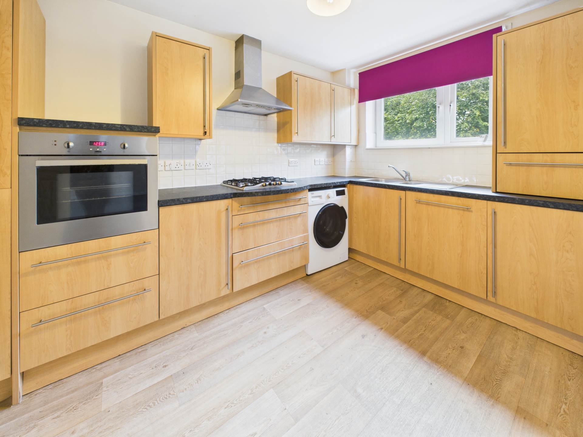 Additional Property Image 2 bedroom Flat to rent in Renfrew 5