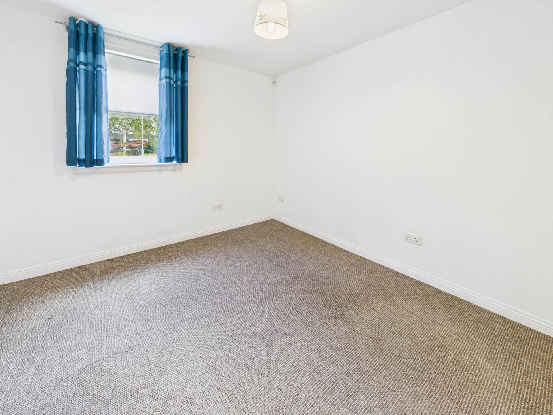 Additional Property Image 2 bedroom Flat to rent in Renfrew 13