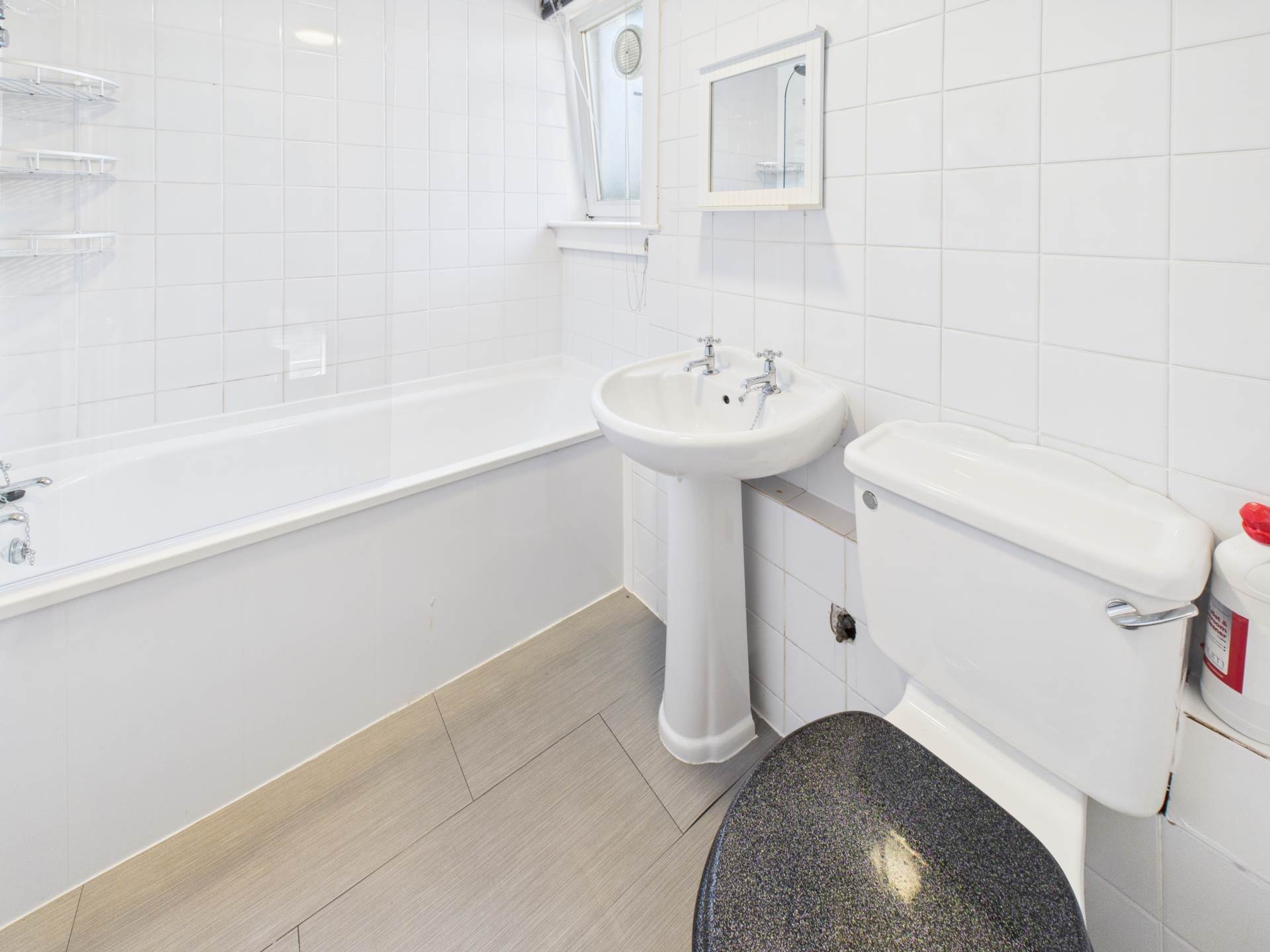 Additional Property Image 3 bedroom Flat to rent in Glasgow 9