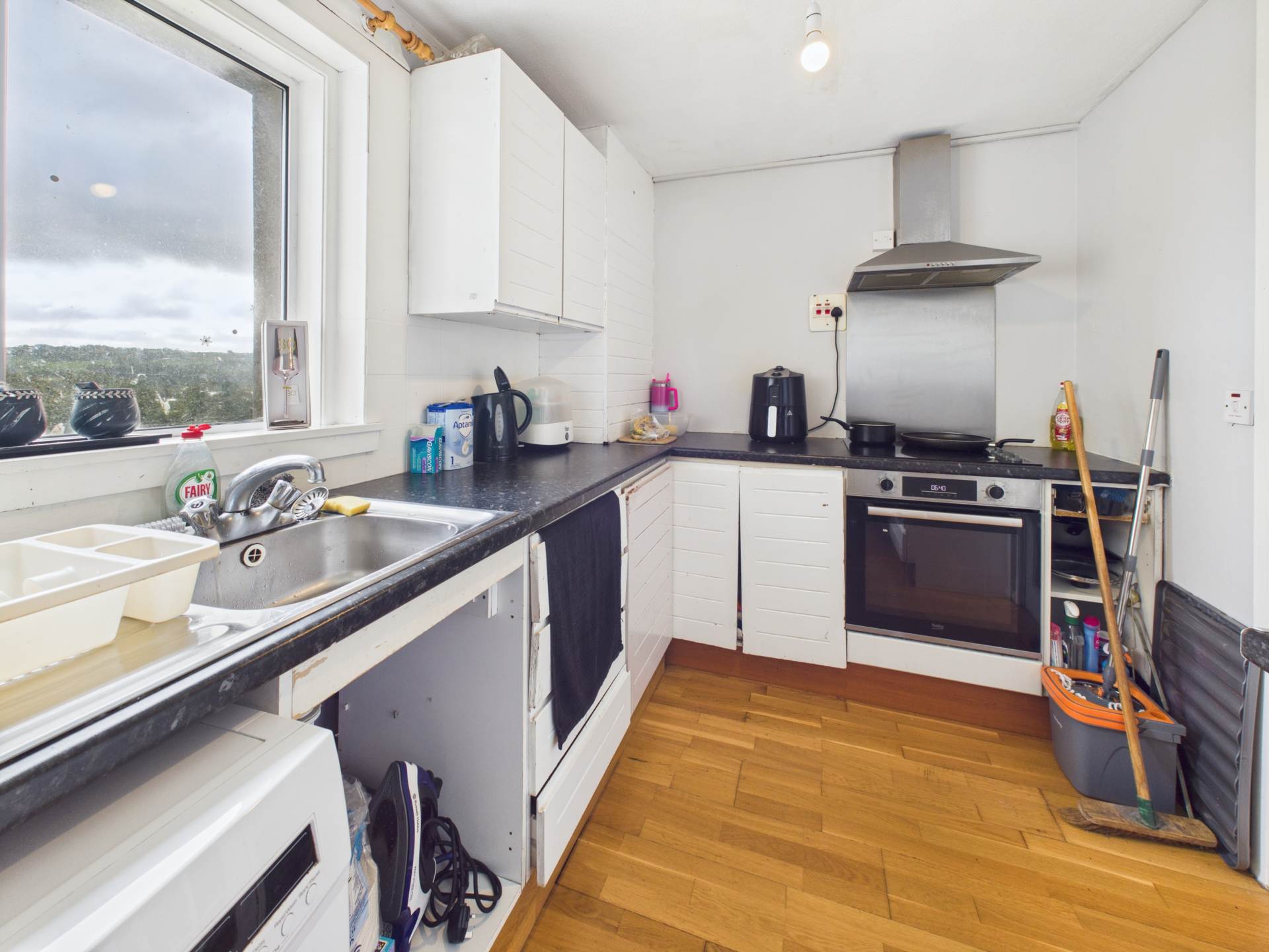 Additional Property Image 2 bedroom Flat for sale in Lochwinnoch 5