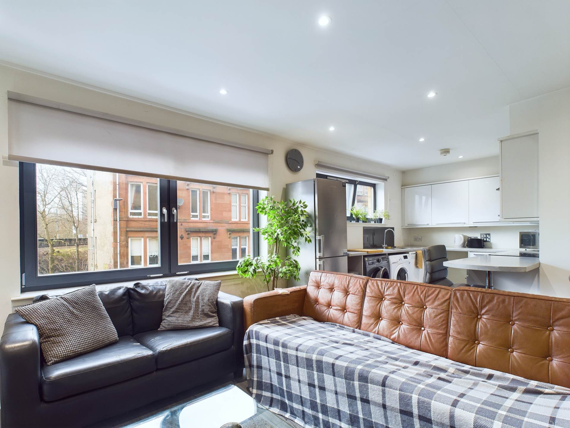 Additional Property Image 2 bedroom Flat for sale in Glasgow 2