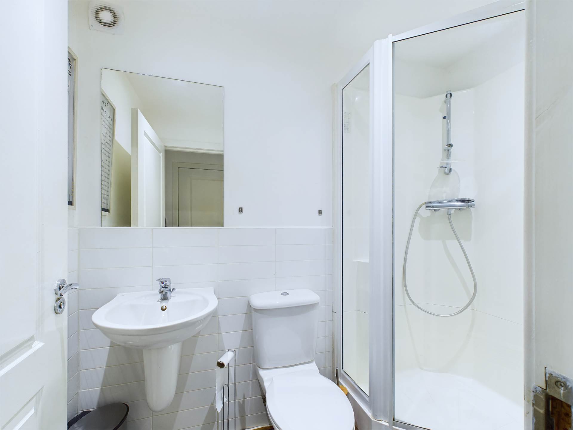Additional Property Image 2 bedroom Flat for sale in Glasgow 10