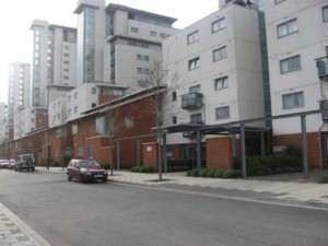2 bedroom Apartment to rent in London