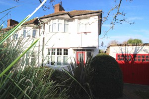 3 bedroom House to rent in London