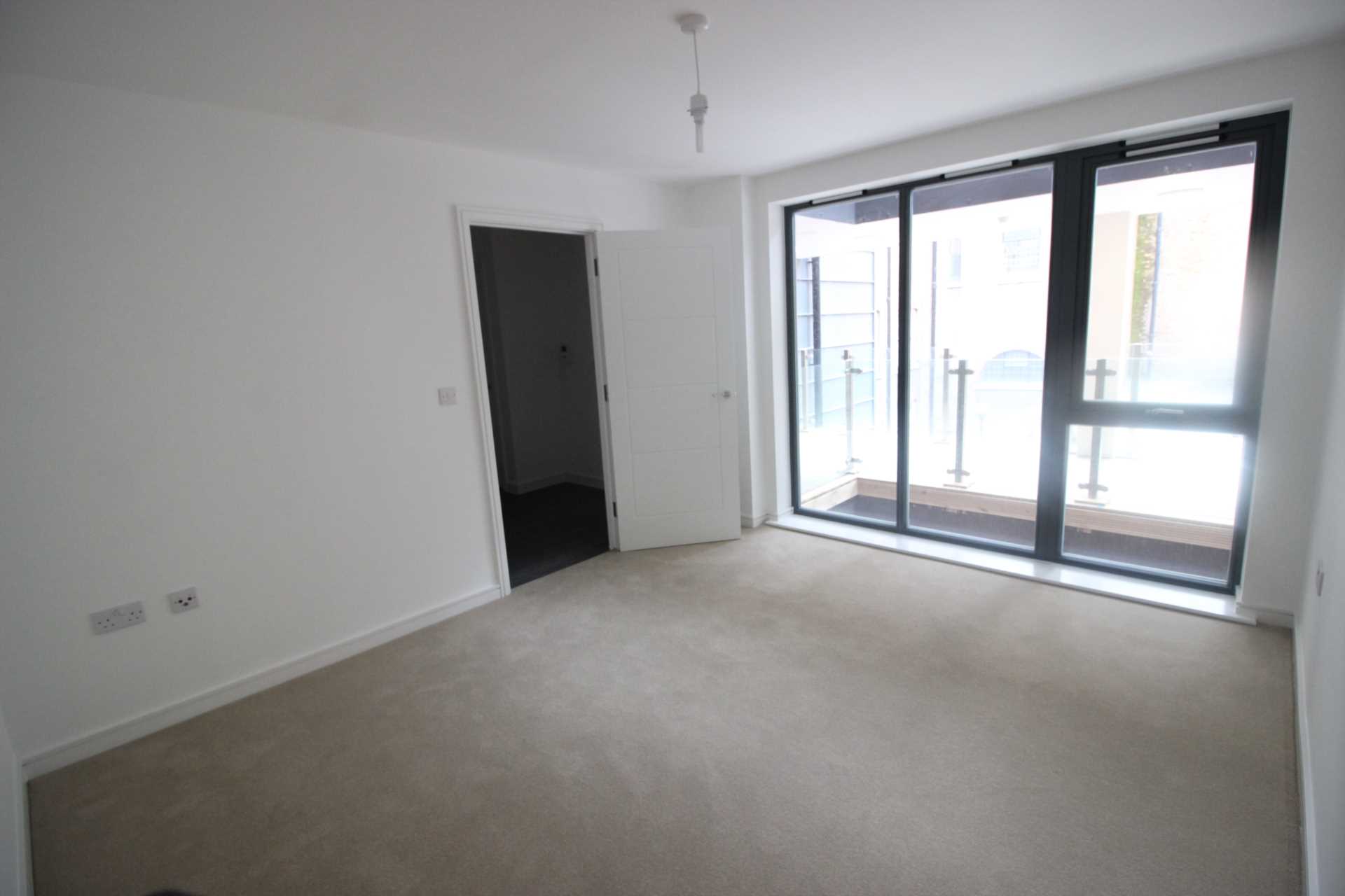 Additional Property Image 2 bedroom Apartment to rent in London 9