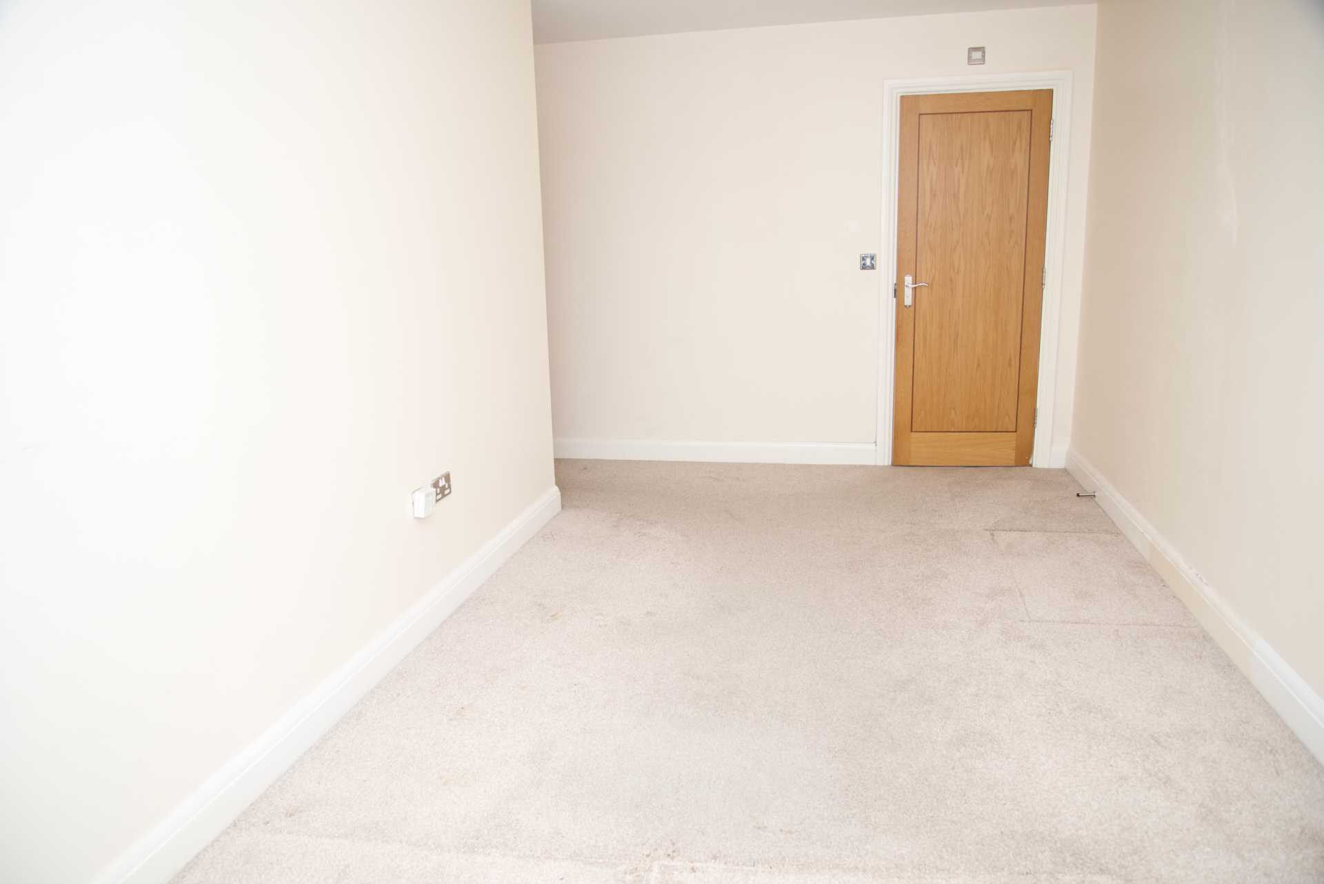 Additional Property Image 2 bedroom Apartment for sale in London 8