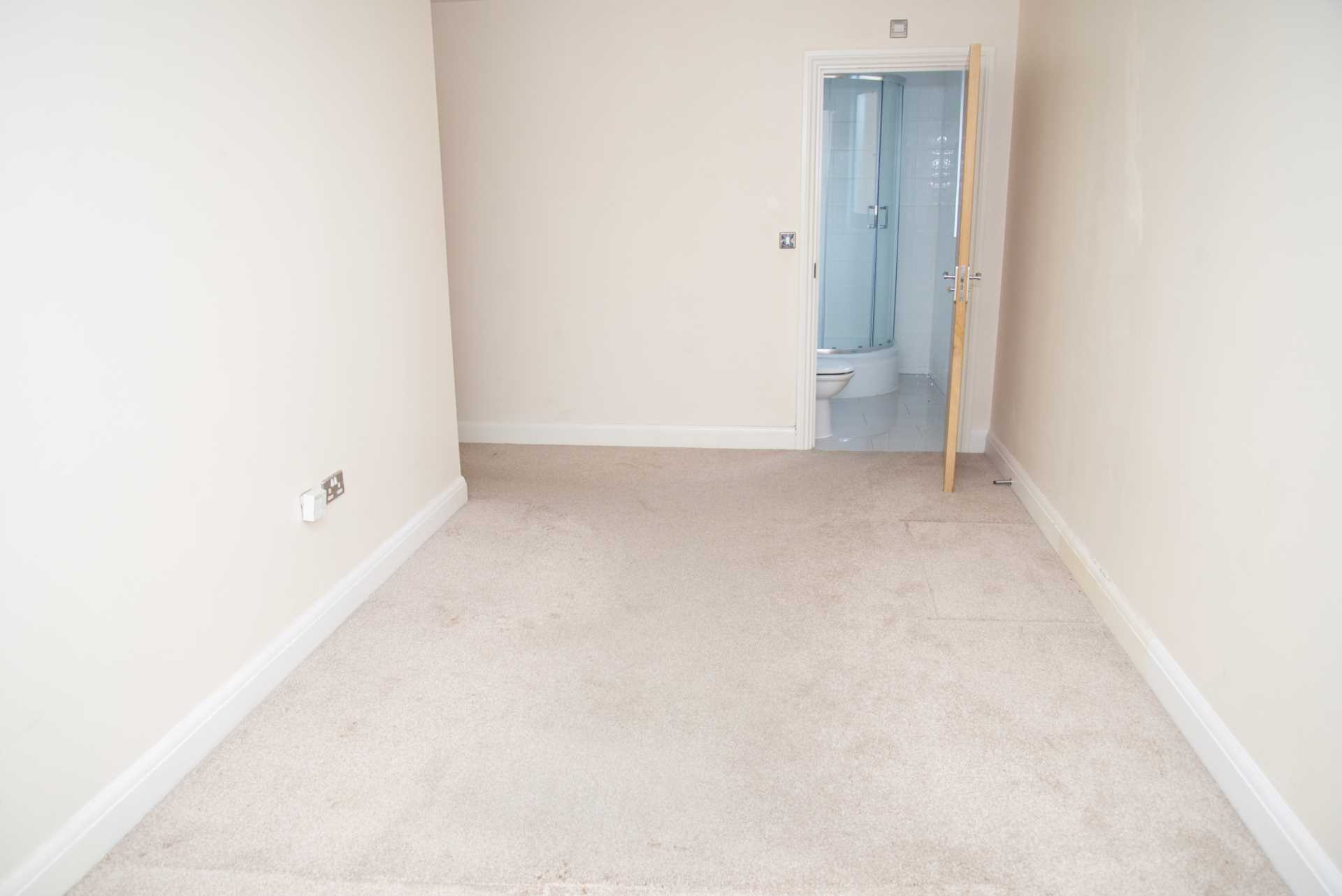 Additional Property Image 2 bedroom Apartment for sale in London 10