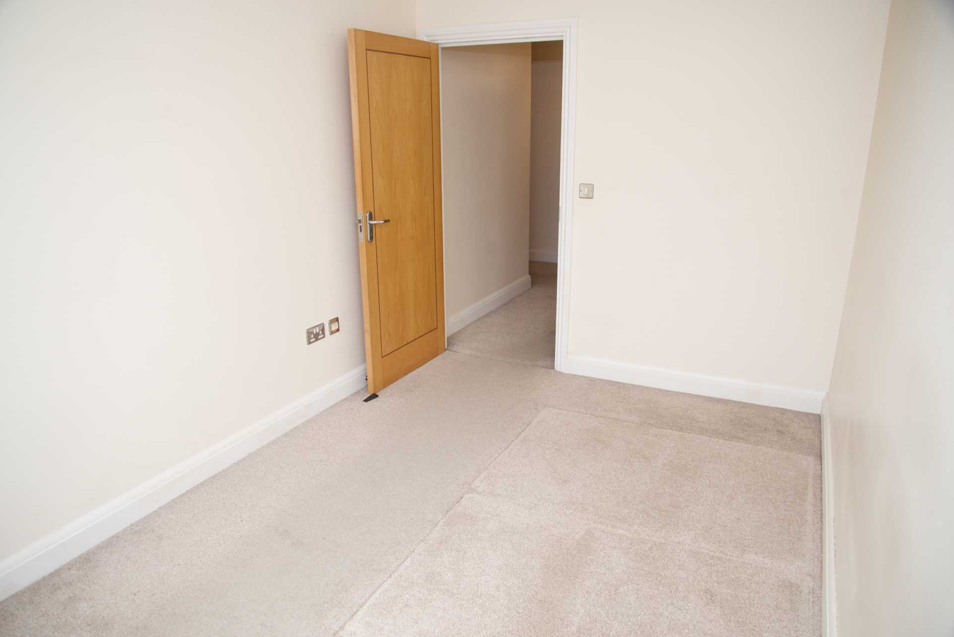 Additional Property Image 2 bedroom Apartment for sale in London 11