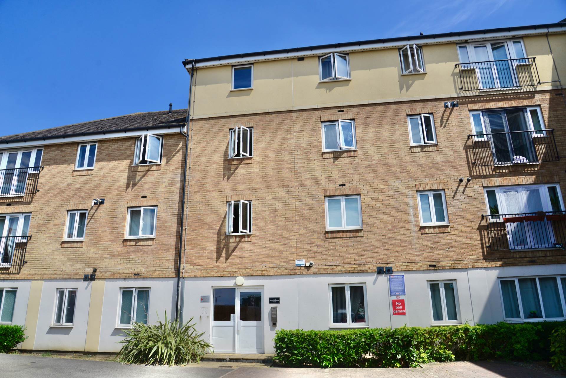 Additional Property Image 2 bedroom Apartment for sale in London 13