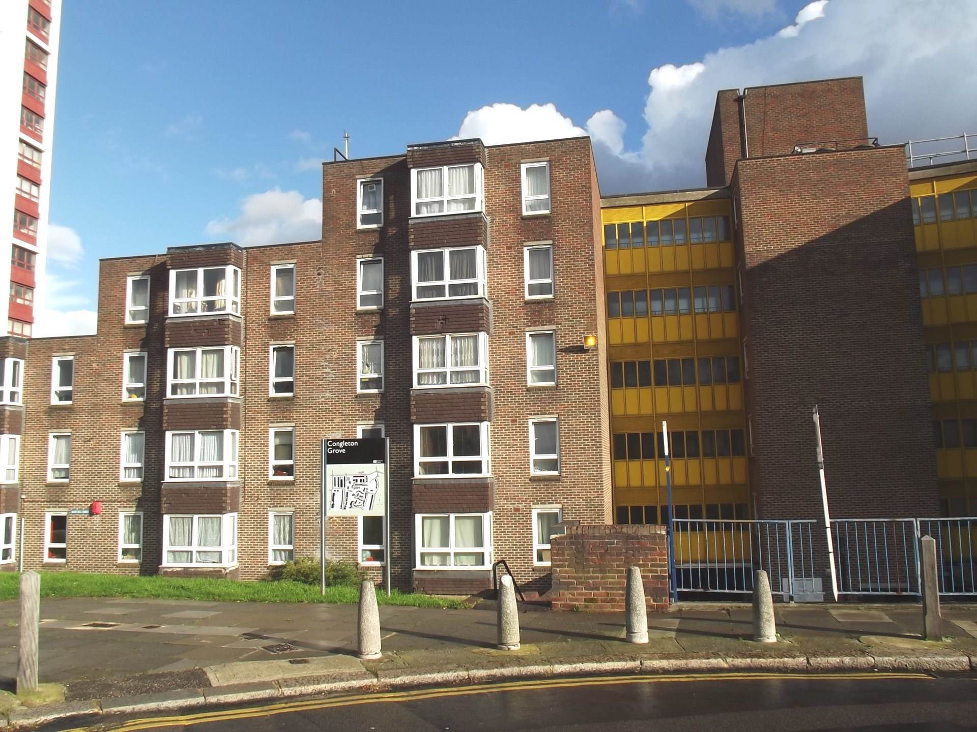 2 bedroom Apartment for sale in London