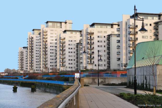 2 bedroom Apartment for sale in London