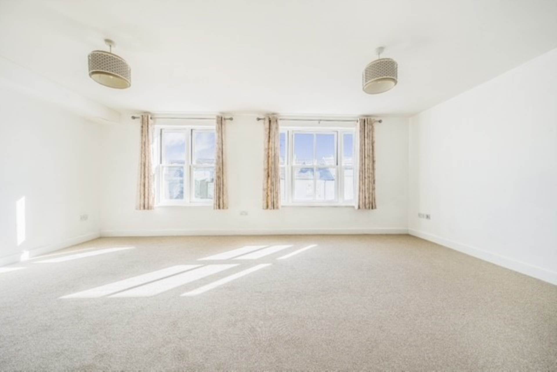 Additional Property Image 2 bedroom Apartment for sale in Haywards Heath 4