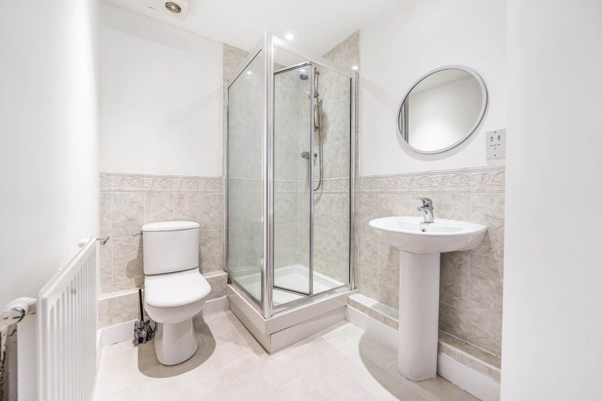 Additional Property Image 2 bedroom Apartment for sale in Haywards Heath 13