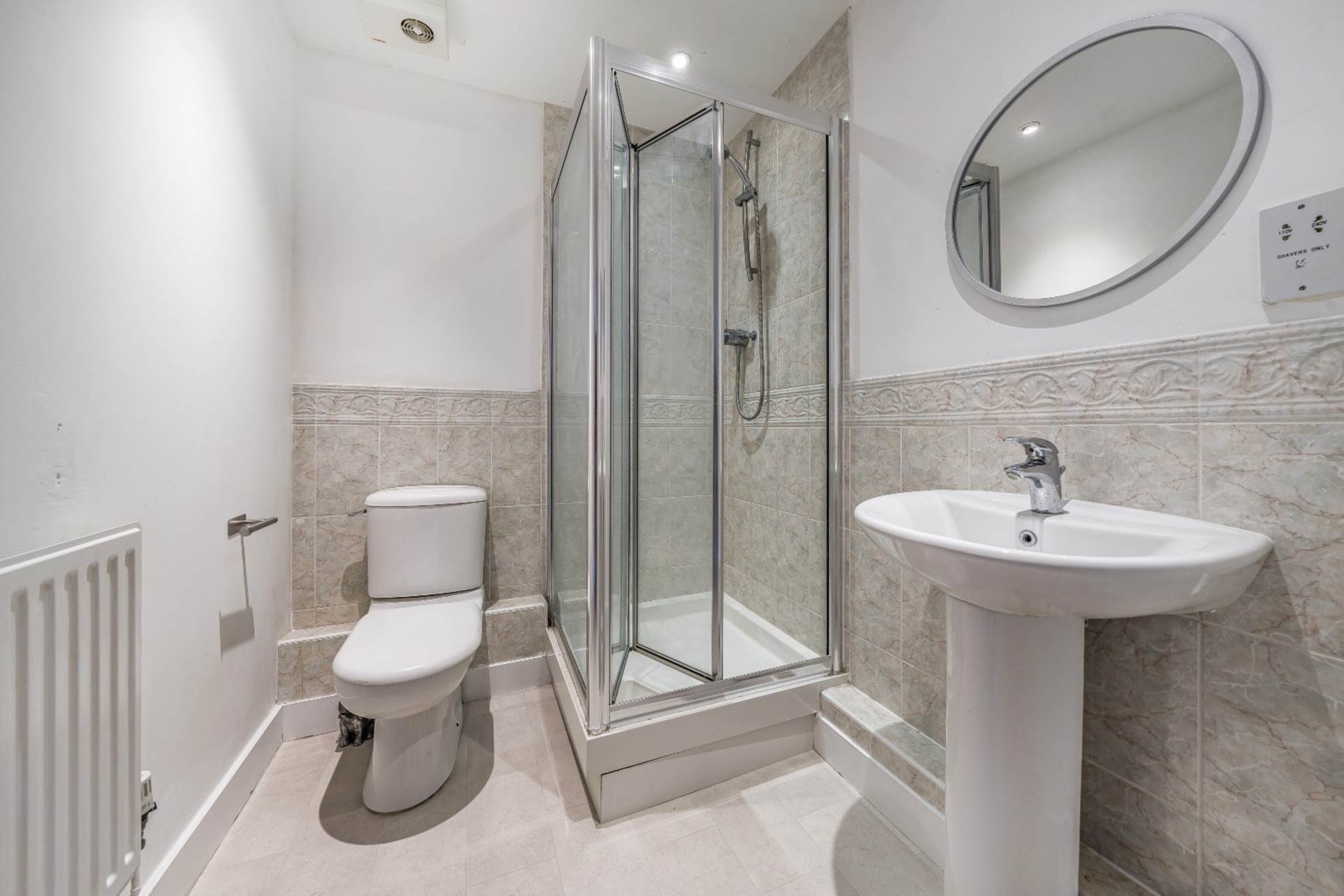 Additional Property Image 2 bedroom Apartment for sale in Haywards Heath 14