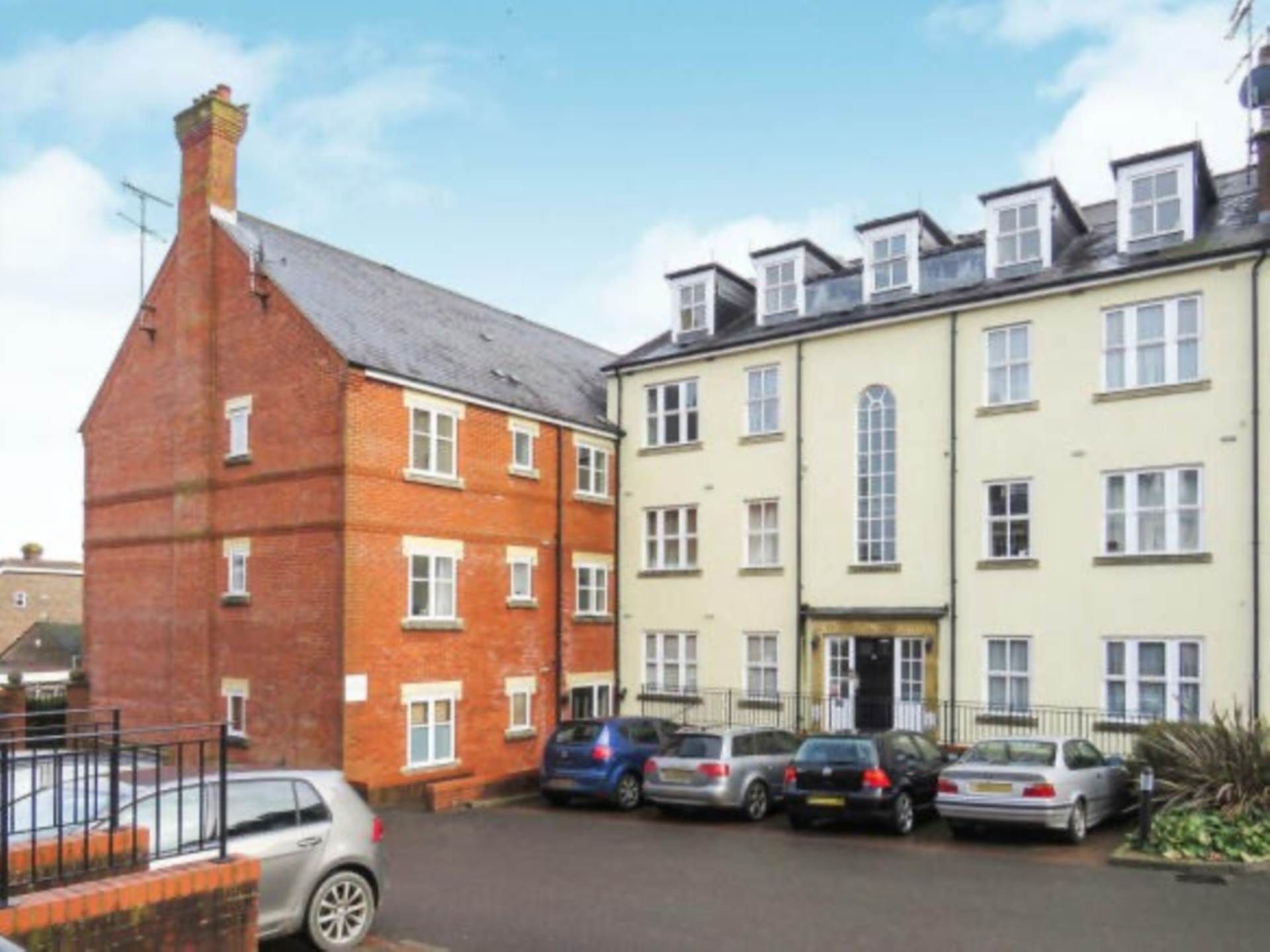 Additional Property Image 2 bedroom Apartment for sale in Haywards Heath 16